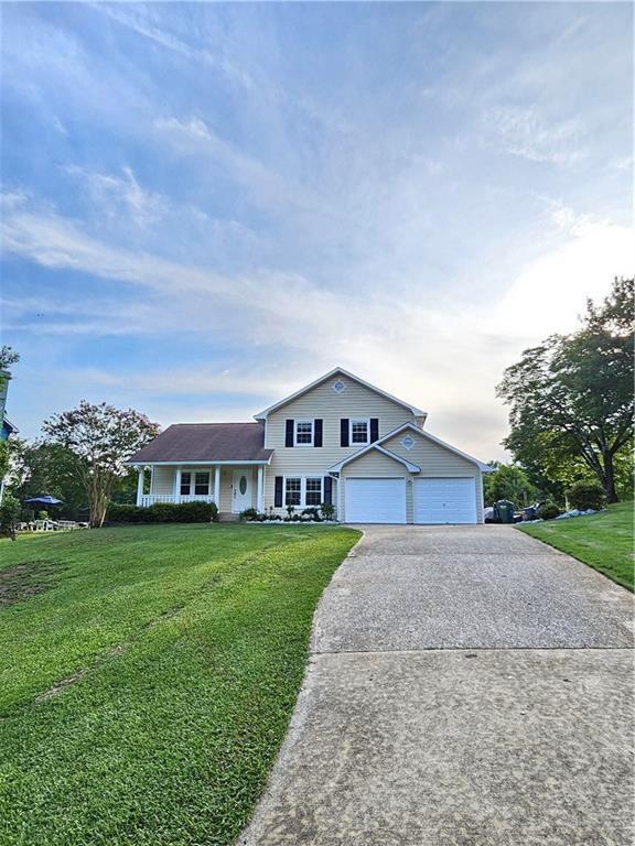 property at 2752 Inverloch Cir