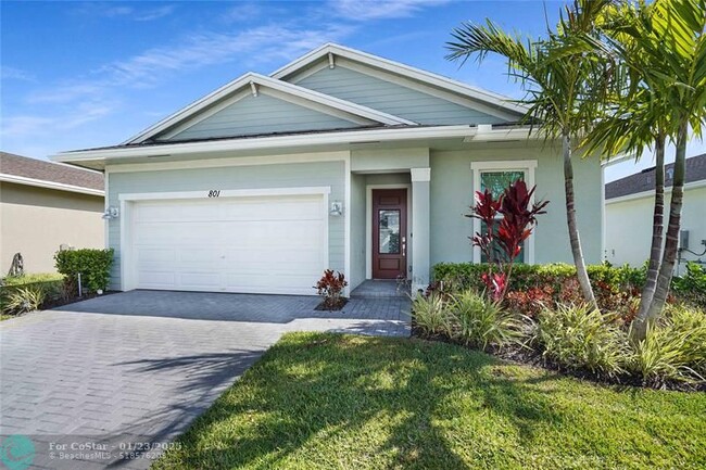 801 Bloomfield Rd in Port St. Lucie, FL - Building Photo - Building Photo