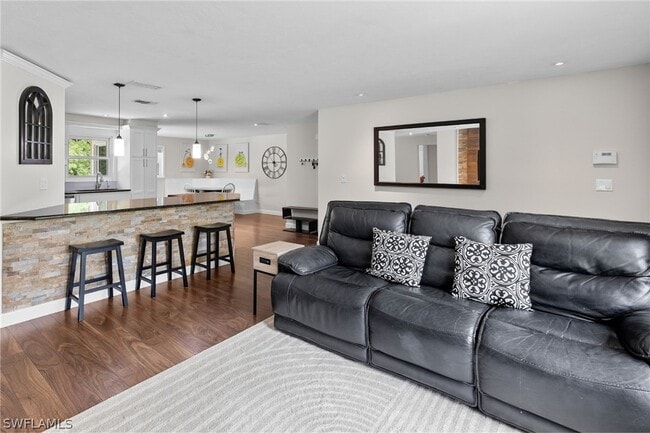 property at 210 29th St SW