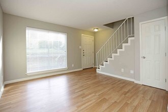 Residences at White Rock Lake in Dallas, TX - Foto de edificio - Interior Photo