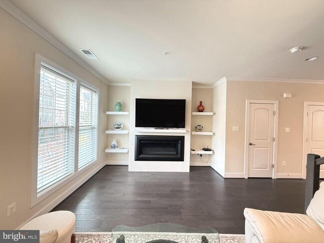 321 Hendrix Ave in Gaithersburg, MD - Building Photo - Building Photo