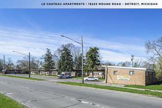 Le Chateau Apartments in Detroit, MI - Building Photo - Primary Photo