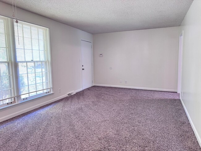 1553 Armistead Dr in Clarksville, TN - Building Photo - Building Photo