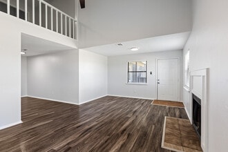 Ozmun Apartments in Lawton, OK - Building Photo - Building Photo