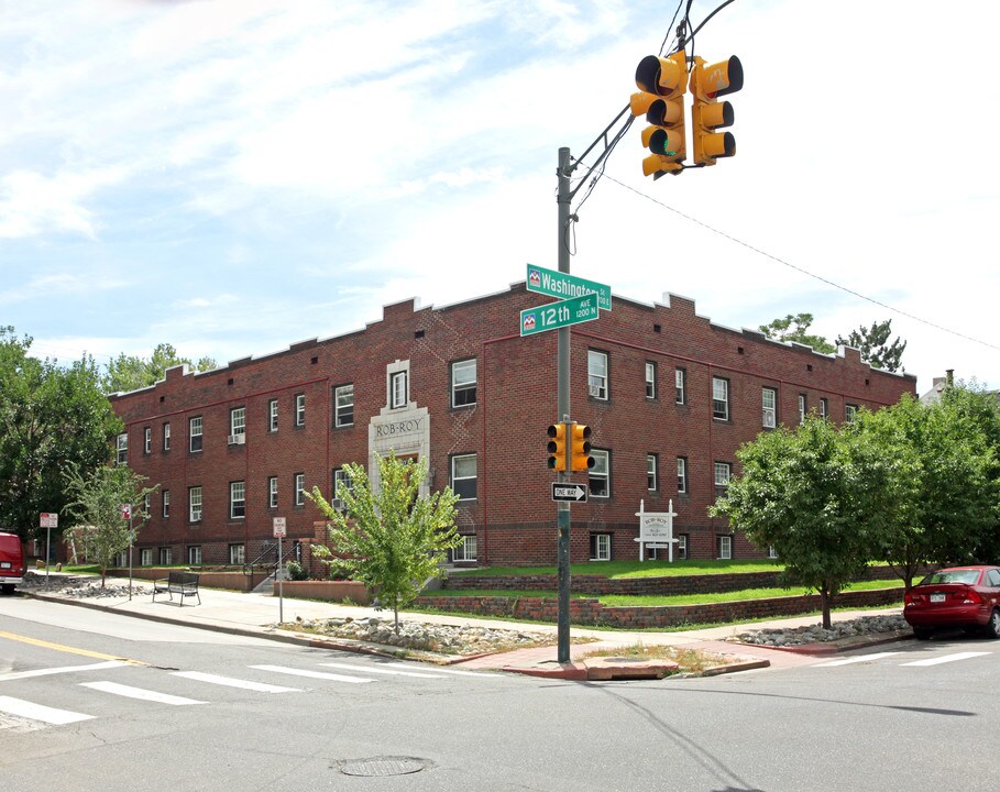 Rob Roy Apartments in Denver, CO - Building Photo