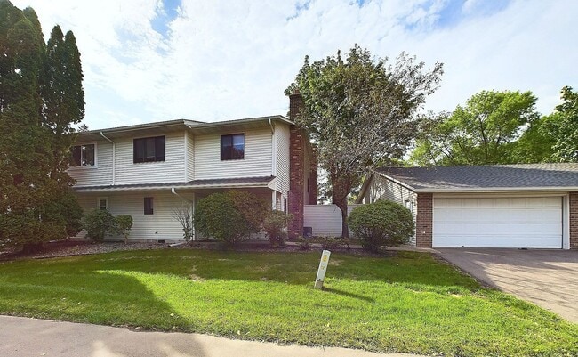 property at 9343 Ranchview Ln N