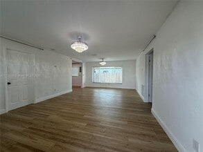 1040 SW 30th Ave in Fort Lauderdale, FL - Building Photo - Building Photo