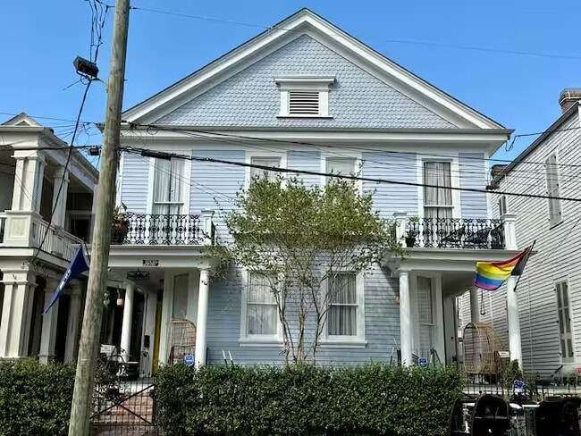 property at 1525 Melpomene St