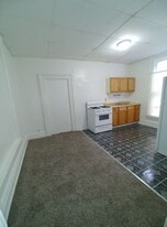 912 N 10th St, Unit #2 in Lafayette, IN - Building Photo