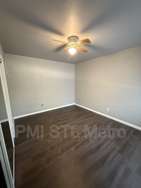 3678 Elsa Ave in St. Ann, MO - Building Photo - Building Photo