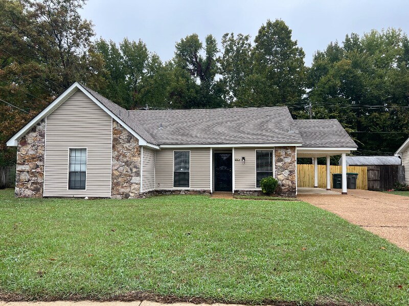 7358 Country Side Rd in Memphis, TN - Building Photo