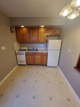 2448 W Kilbourn Ave in Milwaukee, WI - Building Photo - Building Photo