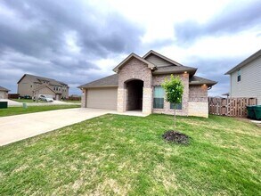 2440 Cameo Ln in Bentonville, AR - Building Photo - Building Photo