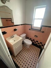 8910 Collins Ave in Surfside, FL - Foto de edificio - Building Photo