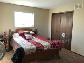2220 Montana Ave in Sun Prairie, WI - Building Photo - Building Photo