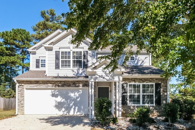 property at 1374 Ivey Pointe Dr SE