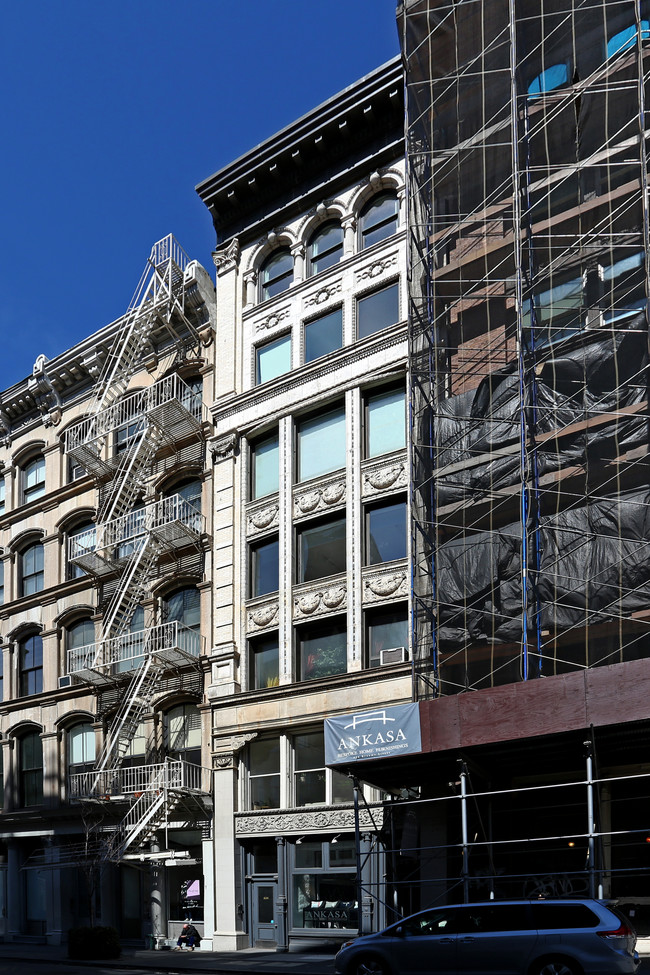 424 Broome St in New York, NY - Foto de edificio - Building Photo