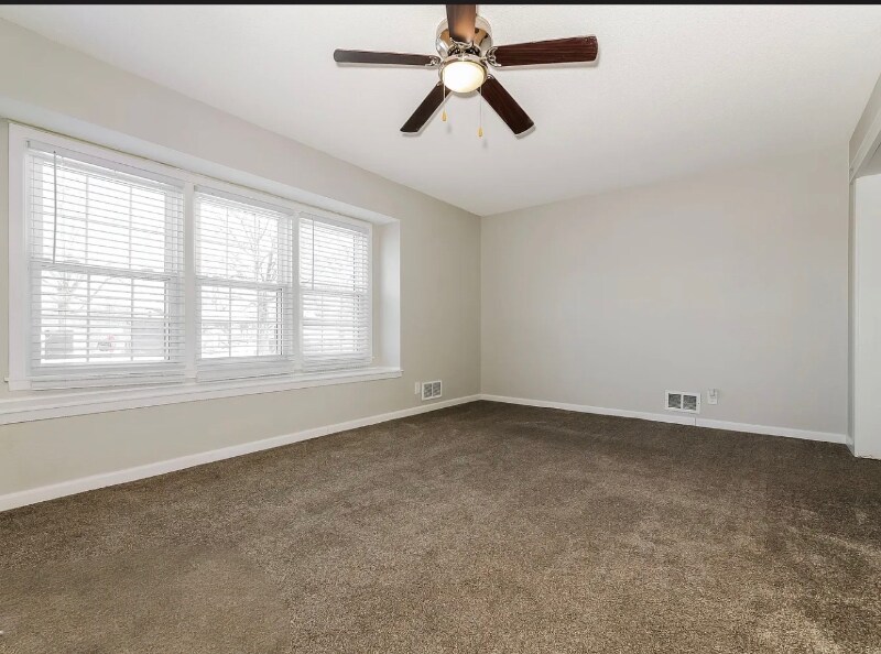 119 E Garfield Ave in Wildwood, NJ - Building Photo