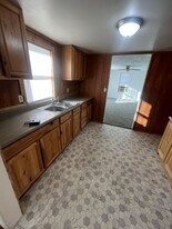 513 1st St in Uvalda, GA - Building Photo