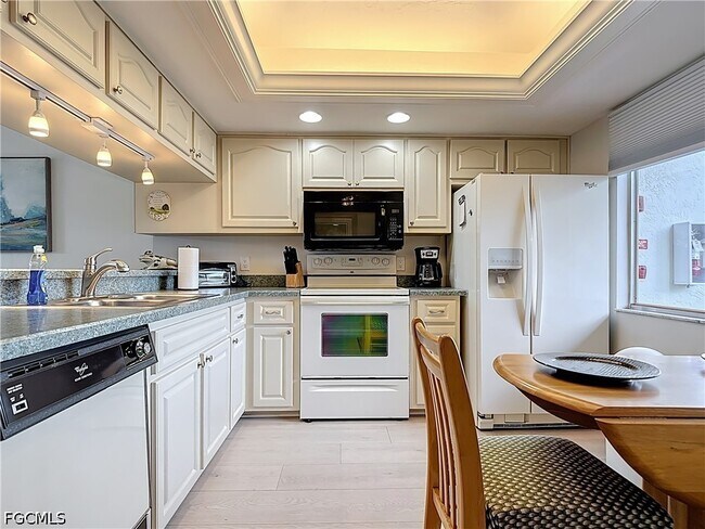 13080 White Marsh Ln