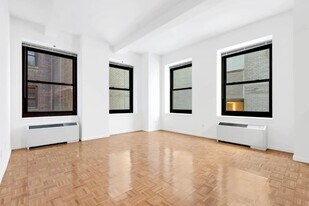 80 John St in New York, NY - Building Photo