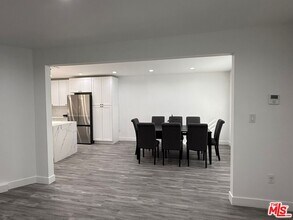 1479 E Chevy Chase Dr in Glendale, CA - Building Photo - Building Photo