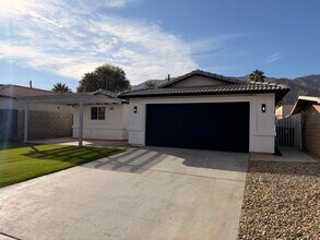 51905 Avenida Velasco in La Quinta, CA - Building Photo - Building Photo