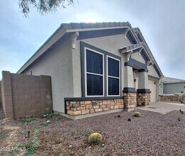 18541 W Mescal St in Surprise, AZ - Building Photo - Building Photo
