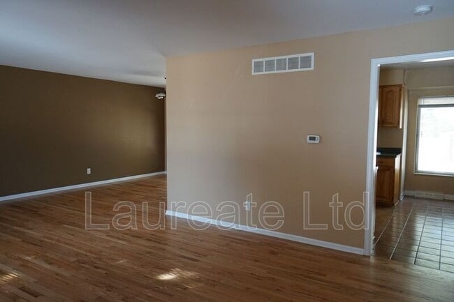 1853 S Oakland St in Aurora, CO - Building Photo - Building Photo