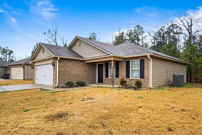 500 Margaret Ln in Calera, AL - Building Photo - Building Photo