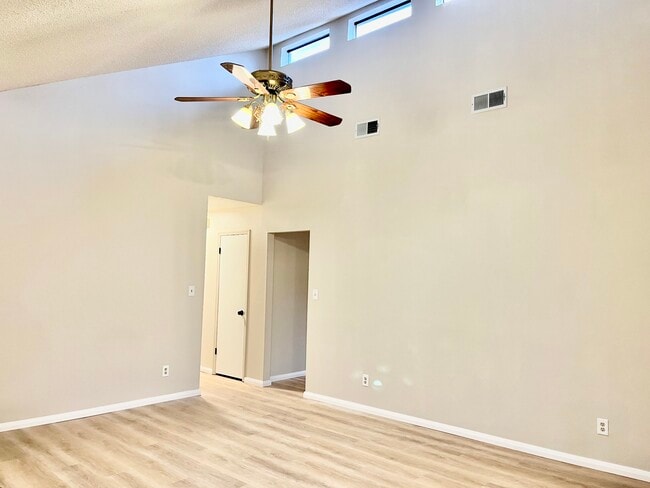 4420 Eastpointe Dr in Pensacola, FL - Building Photo - Building Photo