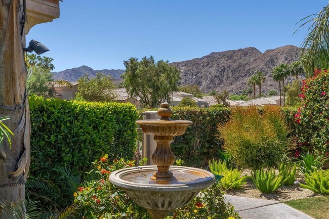 47005 Vía Antibes in La Quinta, CA - Building Photo - Building Photo