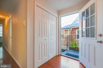 910 S Charles St in Baltimore, MD - Building Photo - Building Photo