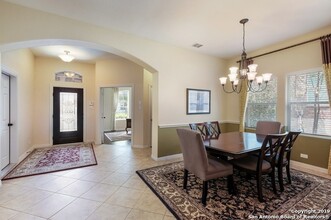8159 Two Winds in San Antonio, TX - Building Photo - Building Photo