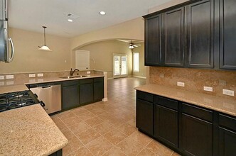 25102 Andris Ln in Spring, TX - Foto de edificio - Building Photo