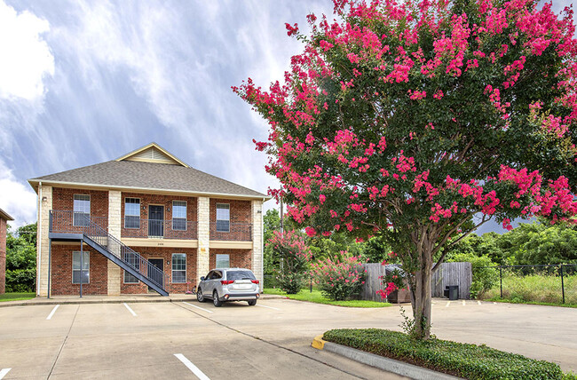 Bear Crossing in Waco, TX - Building Photo - Building Photo