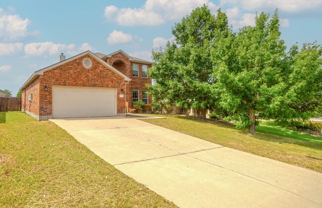 property at 206 Crowfoot Dr