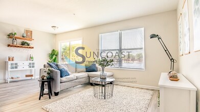 9055 Western Way, Unit 3 in Jacksonville, FL - Building Photo - Building Photo
