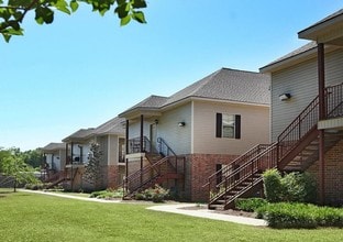 Springtree Apartments in Denham Springs, LA - Building Photo - Building Photo