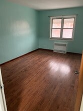 51-24 Manilla St in Queens, NY - Building Photo - Building Photo