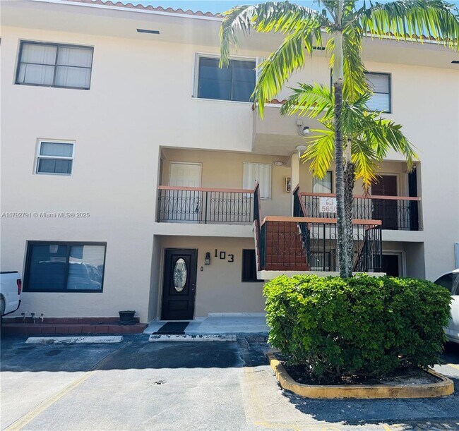 5650 W 26th Ct in Hialeah, FL - Building Photo - Building Photo