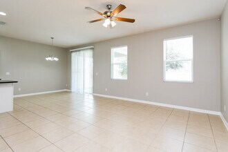1869 Castleton Dr in St. Cloud, FL - Building Photo - Building Photo