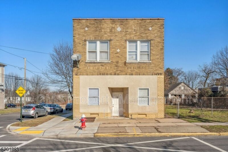 1501 S Wood Ave in Linden, NJ - Building Photo
