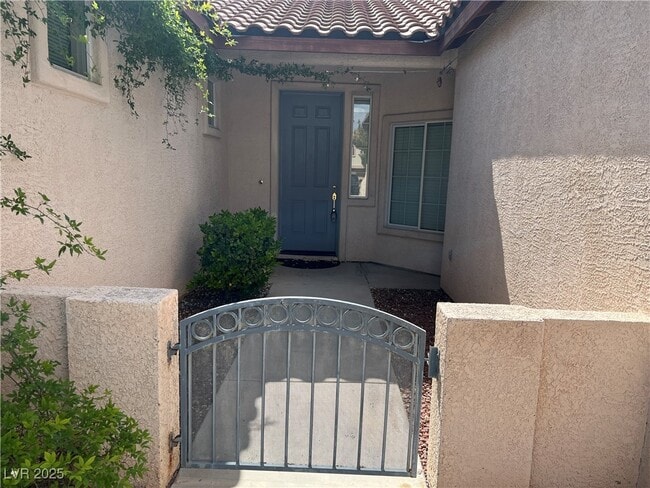 2855 Grande Valley Dr in Las Vegas, NV - Building Photo - Building Photo