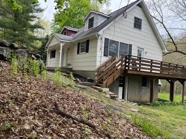 140 Bullet Hole Rd in Patterson, NY - Building Photo - Building Photo