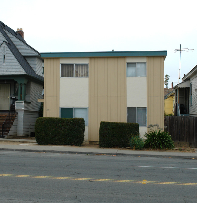 1119 Sacramento St in Vallejo, CA - Foto de edificio - Building Photo