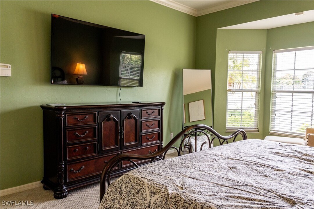 8340 Mystic Greens Way in Naples, FL - Building Photo