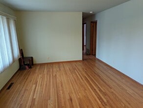 9 Glenview Dr in Decatur, IL - Building Photo - Building Photo