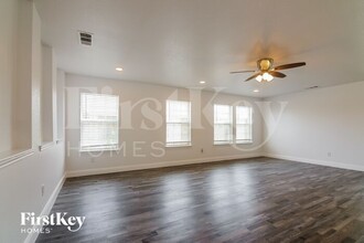 6706 Prairie Fire Rd in Arlington, TX - Foto de edificio - Building Photo