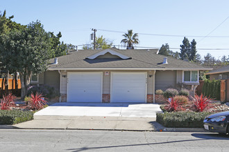 950 Goodwin Ave in San Jose, CA - Foto de edificio - Building Photo